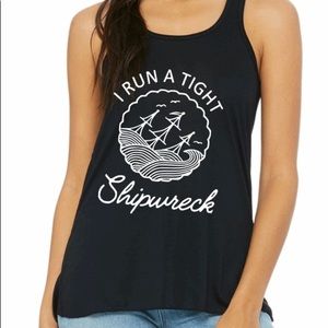 Mom shipwreck racetrack tank